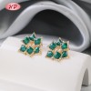 Elegantes aretes geométricos chapados en oro de 18 quilates con diseño de hojas a granel para deportistas