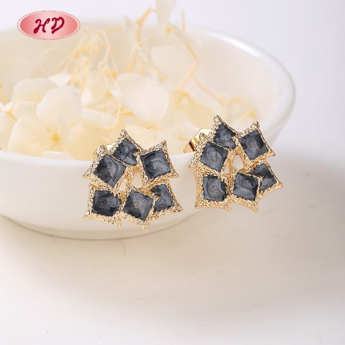 Vintage-Inspired 18K Gold-plated Leaf Earrings | Women's Stud Earring for Gift and Party in Bulk with Brass Alloy