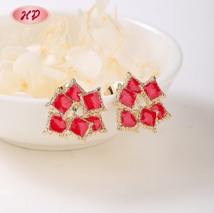 Cute 18K Gold-plated Geometric Leaf Earrings Perfect for Weddings & Gifts | Fashion Jewelry Wholesale for Women MOQ 12