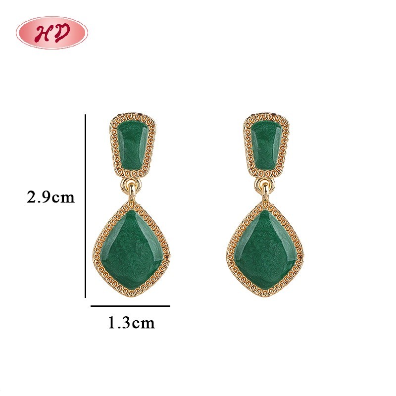 Pendientes geométricos chapados en oro de moda de 18 quilates