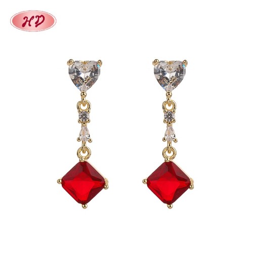 Boucles D'Oreilles Puces Carrées Roses Élégantes Plaquées Or 18 Carats Pour Femme | Bijoux Hengdian Pour Les Fêtes