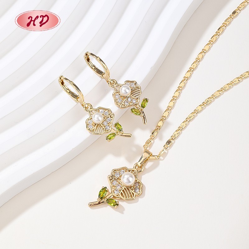 Elegant 18K Gold Plated Flower Necklace & Earrings Set with Pink Zircon for Women