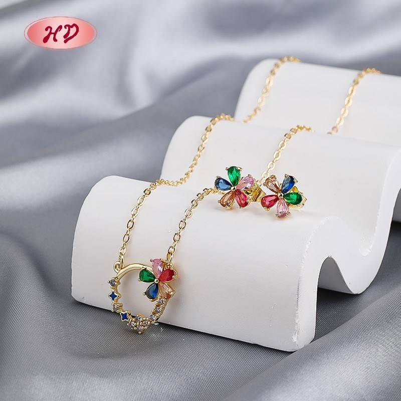 Women's 18K Gold Plated Flower Necklace and Earrings Set