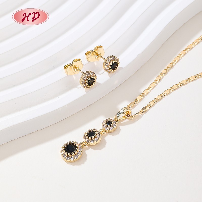 Elegant 18K Gold Plated Emerald-Style Zircon Jewelry Set for Women Anniversary