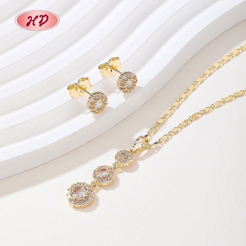 Elegant 18K Gold Plated Emerald-Style Zircon Jewelry Set for Women Anniversary