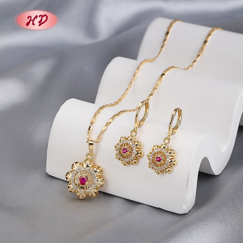 18K Gold Plated Jewelry Set | Elegant Floral Design Earrings and Necklace for Women