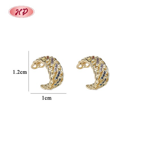 Pendientes de clip chapados en oro de 18 quilates con diseño original | Joyas con aleación de cobre | Para uso diario