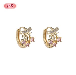 Pendientes clásicos chapados en oro de 18 quilates con forma de cereza | Pendientes de boda para mujer