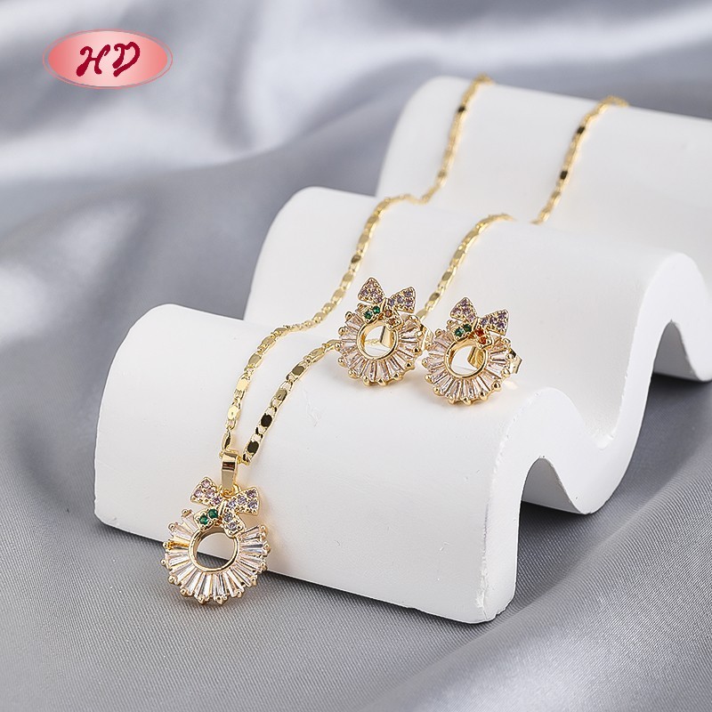 Bow Design Earrings and Necklace for Casual & Office