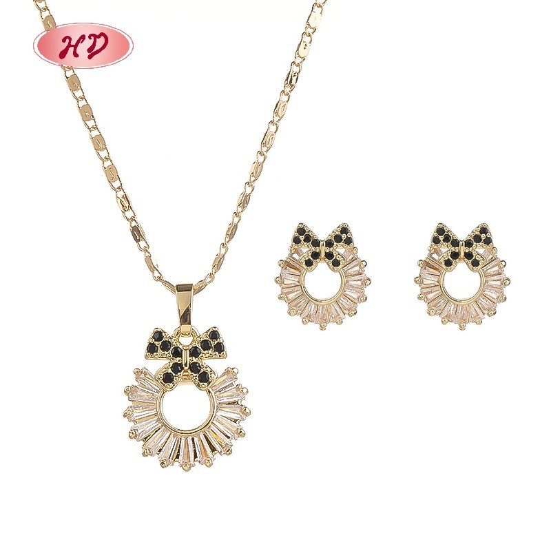 Elegant 18K Gold Plated Emerald-Style Zircon Jewelry Set for Women Anniversary