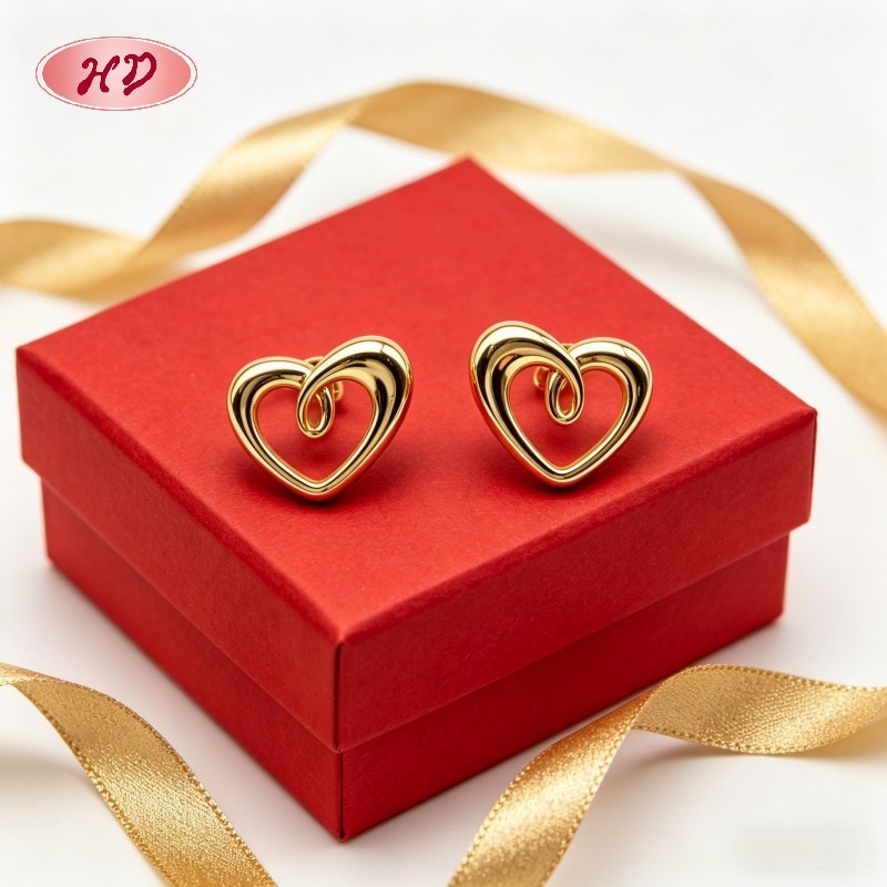 Fashion 18K Gold Plated Heart Stud Earrings
