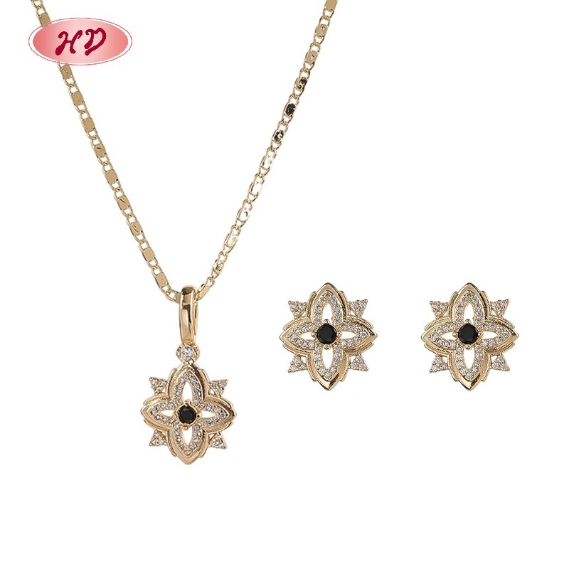 Halskette und Ohrringe aus 18-karätig vergoldeter Kupferlegierung | Schmuckset für Damen | Modeschmuck für den Alltag