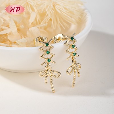 18K Gold Plated Geometric Zigzag Wholesale Huggie Earrings with Green CZ Stones | Factory Direct Manufacturer