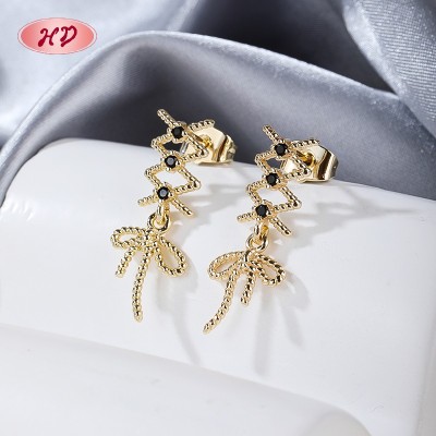 Wholesale 18K Gold Plated Geometric Huggie Earrings Black Accent | Factory Direct Manufacturer