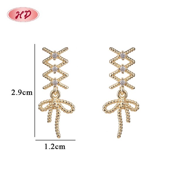 Großhandel 18K vergoldete geometrische Huggie-Ohrringe Weiß Emaille