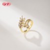 Anillo de latón chapado en oro de 18 quilates con diseño de hoja de trigo | Anillo abierto ajustable con circonitas cúbicas AAA transparentes | Ropa formal e informal para mujer de HD