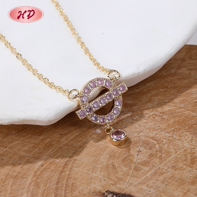 Hengdian (HD) Jewelry 18K Gold Plated Pendant Necklace 