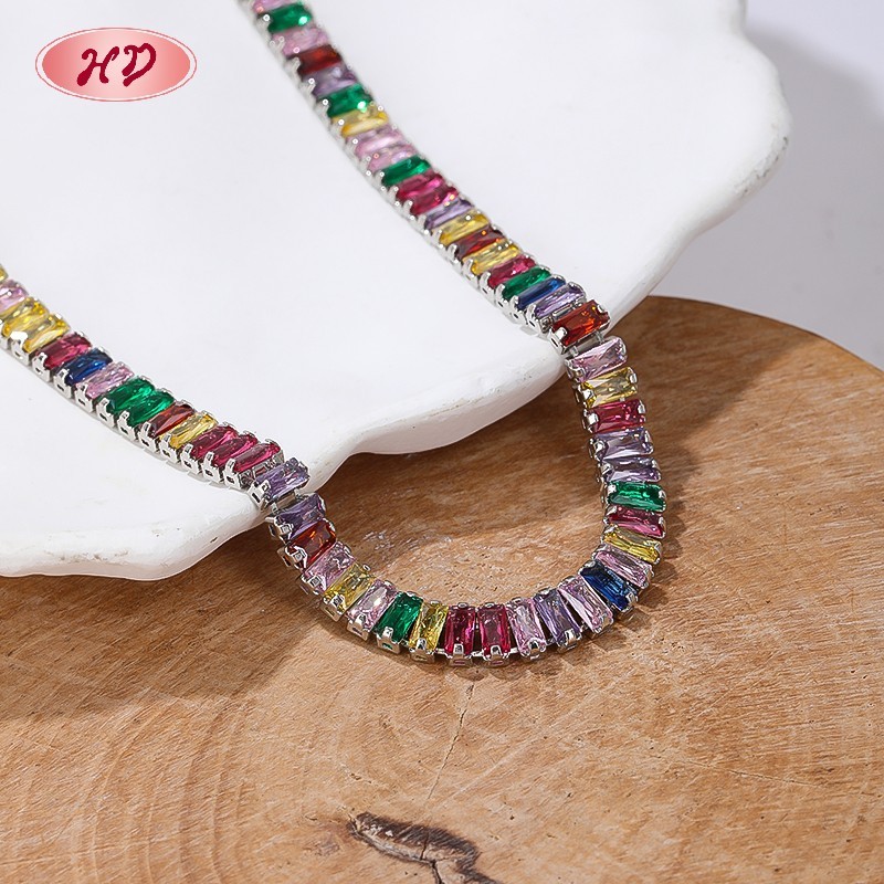 Hengdian (HD) Jewelry 18K Gold Plated Pendant Necklace 