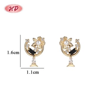 Wholesale 18K Gold Plated Flower Moon Huggie Hoop Earrings with Black CZ Stone Accents | Hengdian Jewelry