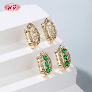 Wholesale 18K Gold Plated Classic Huggie Earrings Clear CZ Accent | Factory Direct Brass Hoops