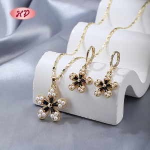 Damen 18k Vergoldet Blume SchmuckSet | Fine OhrRing and Halskette for Party Casual Occasions