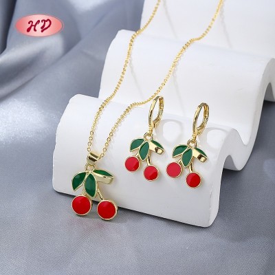 Playful Kirsche Zirkon 18 Karat Gold SchmuckSet | Großhandel Niedlich OhrRing and Neckalce for Mädchen by Hengdian Schmuck