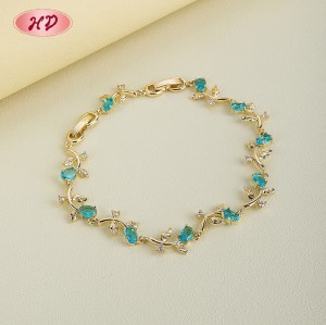 Pulsera Premium de Latón Chapado en Oro 18K con CZ para Mujer | Joyería al por Mayor