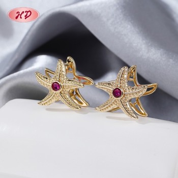 18K Gold-Plated Brass Huggie Earrings Supplier | Delicate CZ Hoop Jewelry for Women | Delicate Huggie Hoop