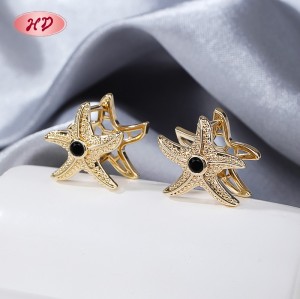 Delicate Huggie Earrings Wholesale Manufacturer | 18K Gold-Plated Brass with AAA CZ