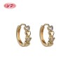Herz-Huggie-Ohrringe AAA-Zirkonia Mehrfarbig | Factory-Direct 18K-Goldbeschichtet Großhandel