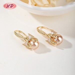 Großhandel Schleifenknoten Rosa Perlen-Drop Huggie-Ohrringe für Brautgeschenke | Hersteller Romantische CZ-Schmuck