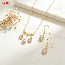 Juego de joyas delicado por fabricante exportador | Latón bañado en oro 18k con zirconia AAA