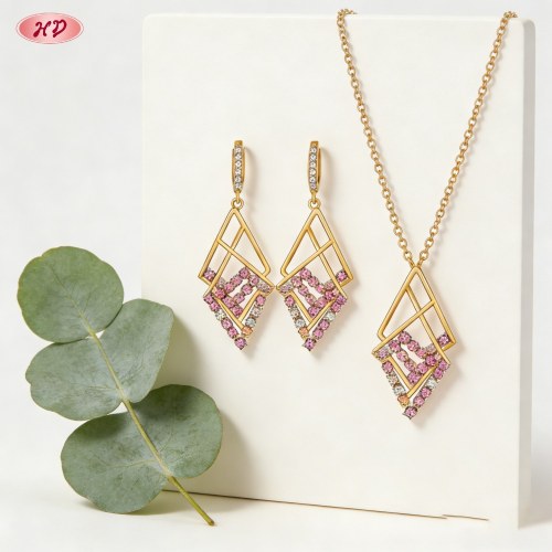 Juego de joyas elegante, proveedor al por mayor | Latón bañado en oro 18k, zirconia AAA, boutiques