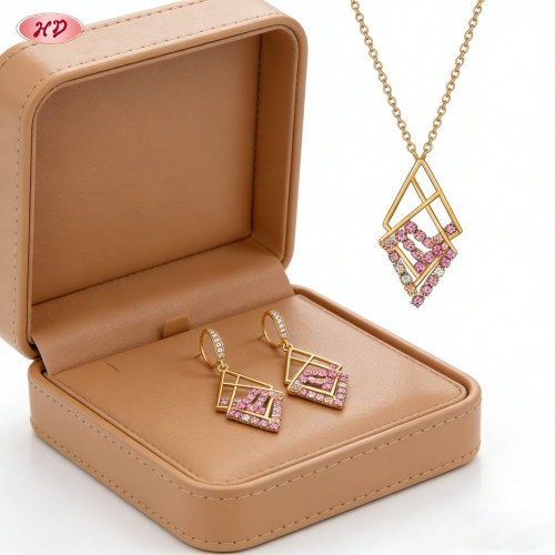 Juego de joyas elegante, proveedor al por mayor | Latón bañado en oro 18k, zirconia AAA, boutiques