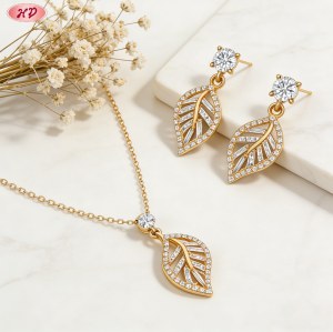 Bold Statement Wholesale Jewelry Set — Social Feed Gold