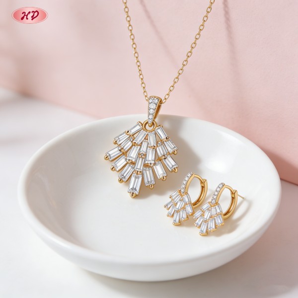 Elegant bulk jewelry set in 18K gold plated brass