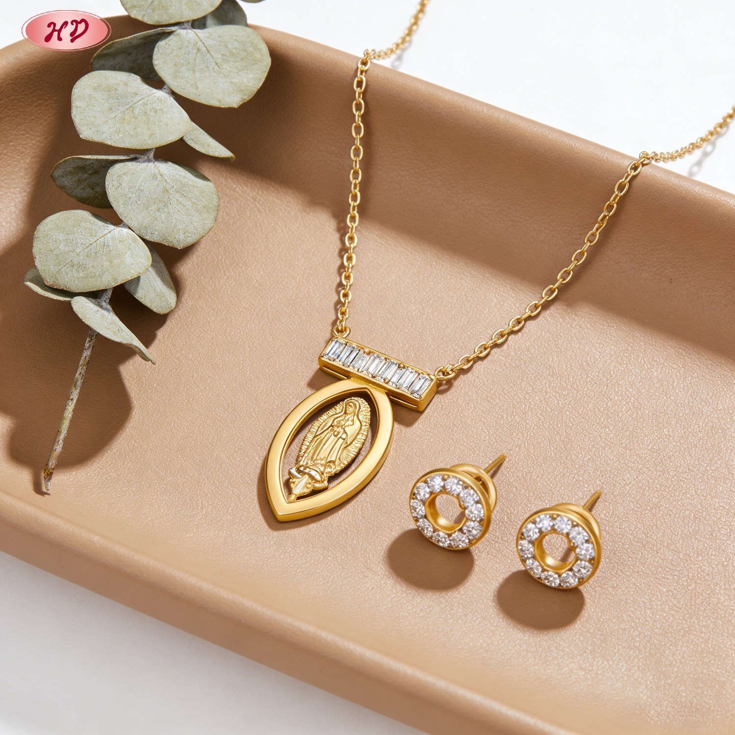 Flower drop jewelry set side view
