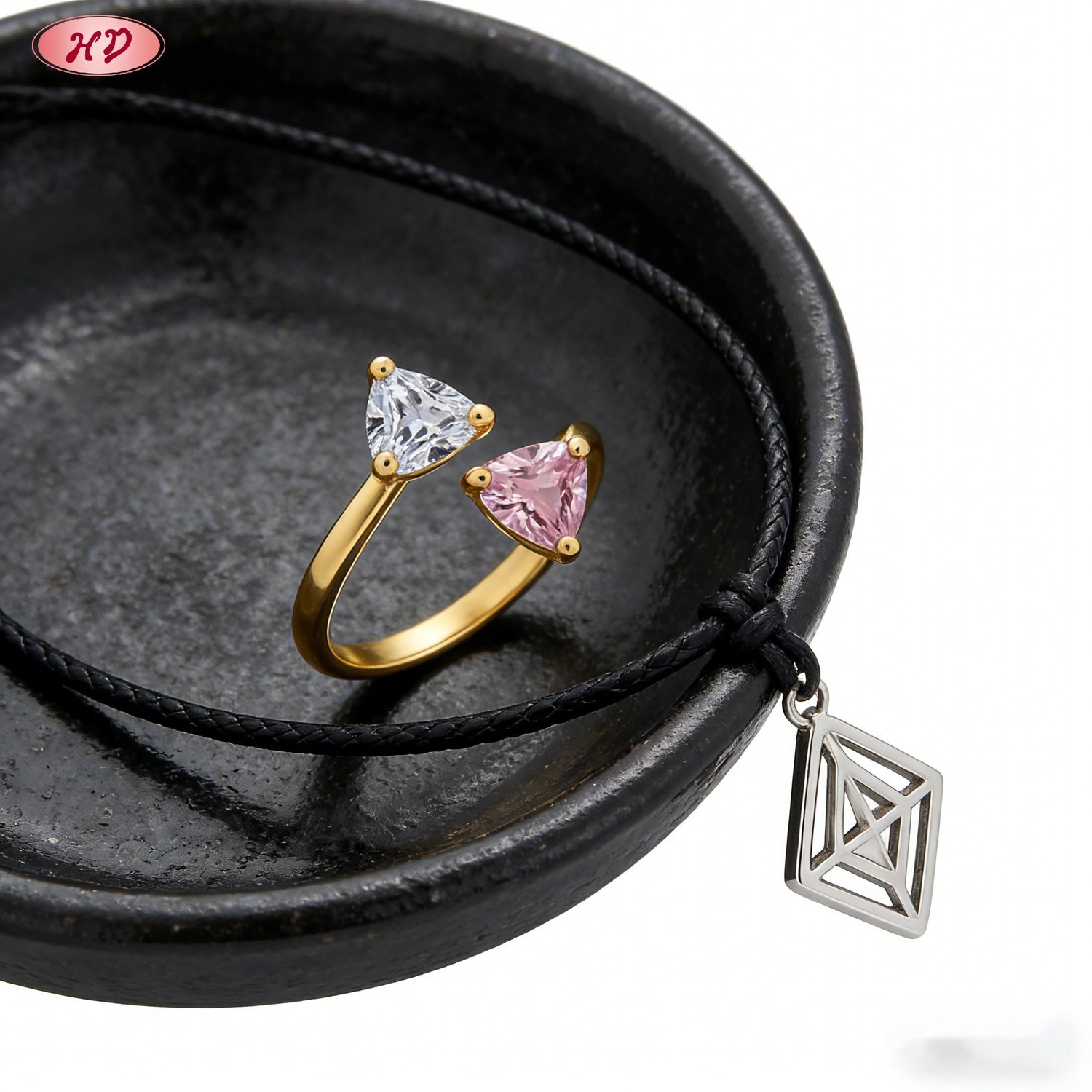 Sophisticated CZ ring detail