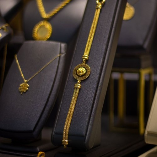Novedades agosto 2026: destacados chapados en oro de 18 quilates