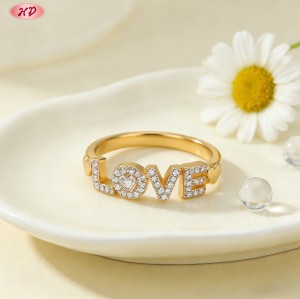 Eye-catching 18K Gold Plated Brass Cubic Zirconia Ring Wholesale for Fashion Retailers