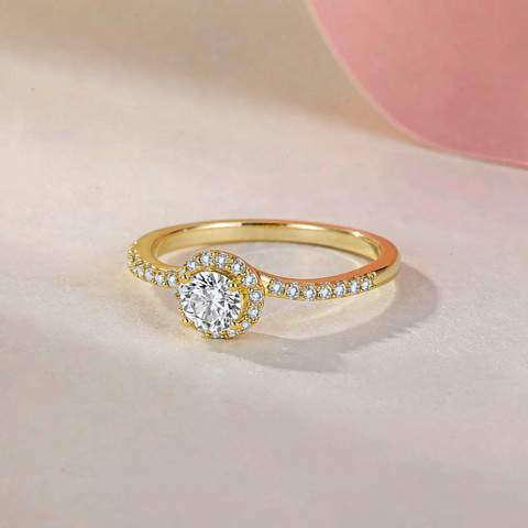 18K gold plated ring with brilliant white CZ stones