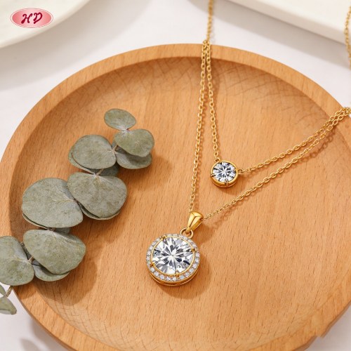 Sophisticated Pendant Necklace OEM Jewelry Factory | Premium gold plating finish with p...