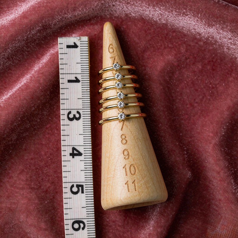 Guía de tallas de anillos y longitudes de cadena para mayoristas