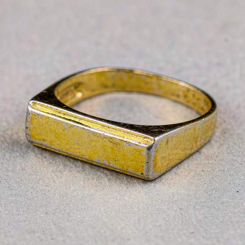Gold plated ring showing plating wear on high-contact surfaces