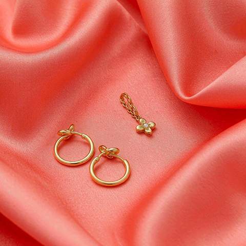 Well-kept 18K gold plated earrings and pendant on coral silk