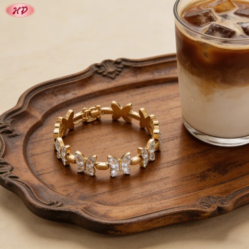 Distribuidor, pulsera de circonita cúbica graciosa | Latón chapado en oro de 18k AAA CZ para reventa