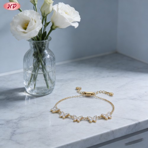 Großhandelslieferant, kräftiges Zirkonia-Armband | 18 Karat vergoldetes Messing AAA CZ für Damen