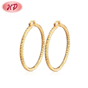 Custom 18k Gold Coated Jewelry |Statement Earring Hoops Wholesale Designed in Triangle Stereoscopic Pattern| China Hoop Earrings Factory