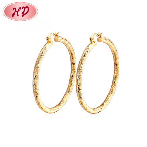 Wholesale Fashion Jewelry By the Dozen| Chunky Large Hoop Earrings Round Loop with Special Carving Pattern| 18k Gold Plated Ear Hoops for Women