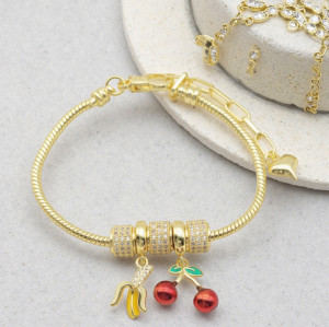 Proveedor chino de pulseras de cadena con diseño de frutas, joyería para mujer chapada en oro de 18 quilates.
